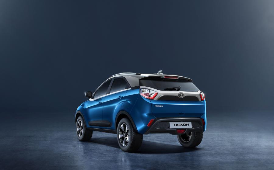  Tata Nexon 2017 года  (фото 14 из 22)